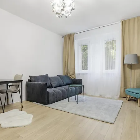 New 1br Steps To Nivy And Bus Station Apartmán *
