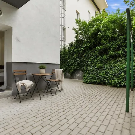 Διαμέρισμα New 1br Steps To Nivy And Bus Station